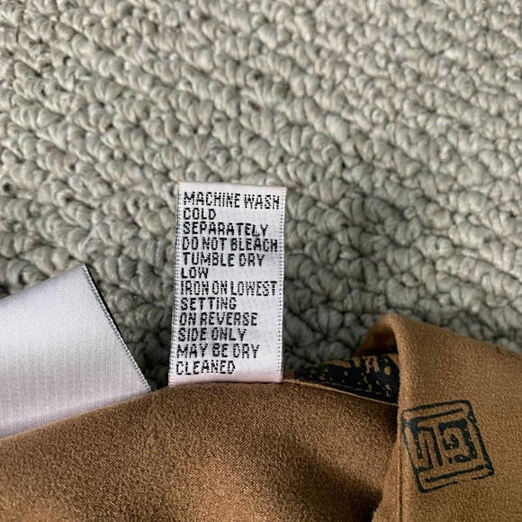 Chico's Womens Blouse Shirt Size 3‎ Brown Japanese Character Print Button Up - Picture 9 of 10